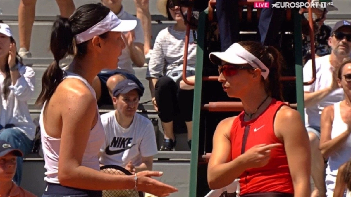 Tay vợt Trung Quốc bị từ chối bắt tay ở Roland Garros: Bê bối fair-play gây tranh cãi - hình ảnh - vipnohu90.com