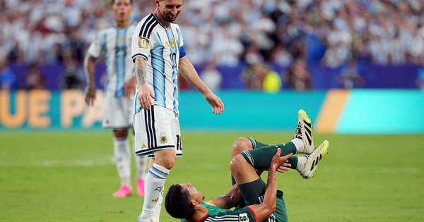 Liên đoàn Bóng đá Algeria khiếu nại FIFA, cho rằng Messi được thiên vị sau trận thua Argentina - hình ảnh - vipnohu90.com Liên đoàn Bóng đá Algeria khiếu nại FIFA, cho rằng Messi được thiên vị sau trận thua Argentina - hình ảnh - vipnohu90.com