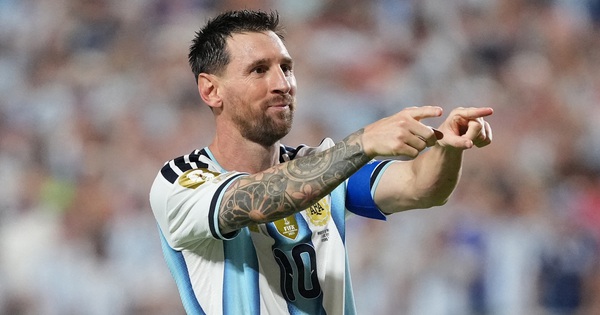 Xavi: ‘Messi là vô song, gần như không phải con người’ - hình ảnh - vipnohu90.com Xavi: ‘Messi là vô song, gần như không phải con người’ - hình ảnh - vipnohu90.com