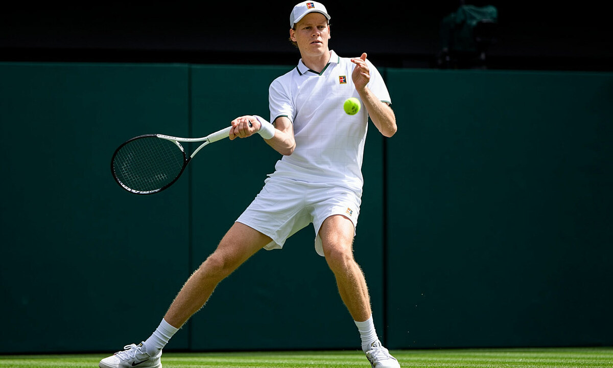 Sinner, Djokovic thoát hiểm ở vòng một Wimbledon: Cú lội ngược dòng nghẹt thở - hình ảnh - vipnohu90.com Sinner, Djokovic thoát hiểm ở vòng một Wimbledon: Cú lội ngược dòng nghẹt thở - hình ảnh - vipnohu90.com