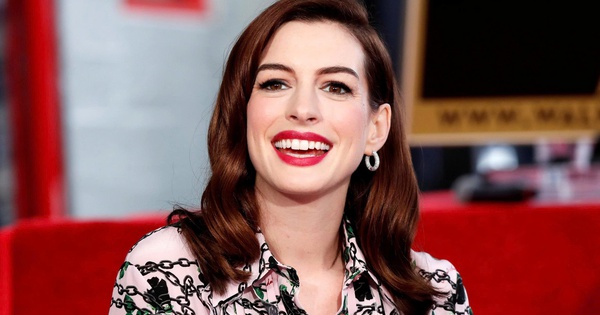 Anne Hathaway hé lộ khả năng tái xuất trong ‘The Devil Wears Prada’ phần 3 - hình ảnh - vipnohu90.com