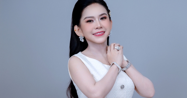 NOHU90 chính thức: Câu chuyện truyền cảm hứng từ nghệ sĩ cải lương Bình Tinh - hình ảnh - vipnohu90.com