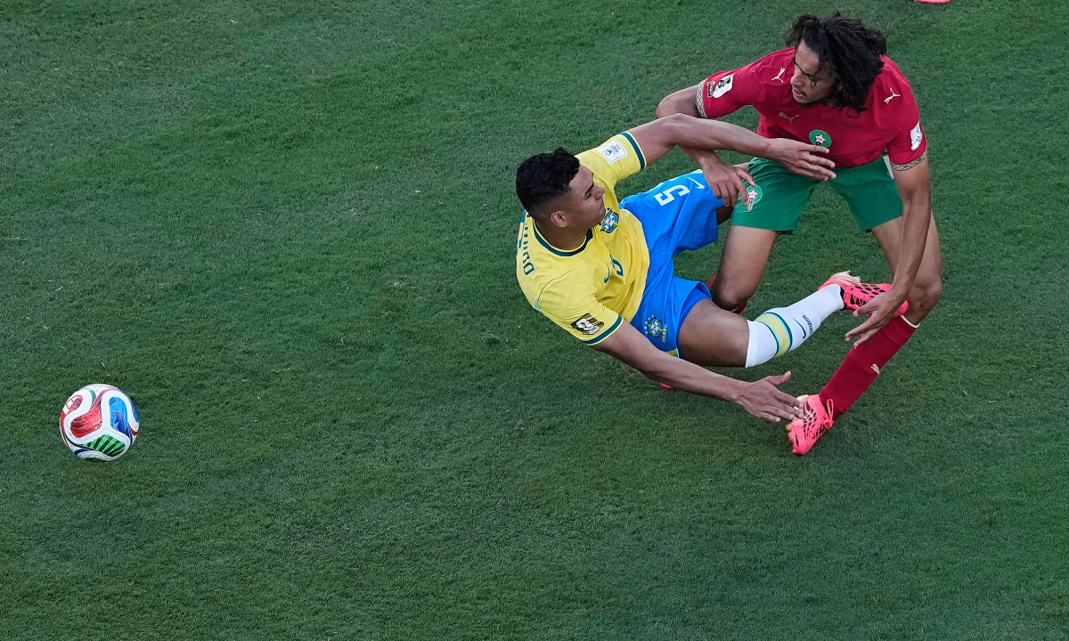 Bouaddi – Tiền vệ 18 tuổi khiến Brazil toát mồ hôi tại World Cup 2026 - hình ảnh - vipnohu90.com Bouaddi – Tiền vệ 18 tuổi khiến Brazil toát mồ hôi tại World Cup 2026 - hình ảnh - vipnohu90.com