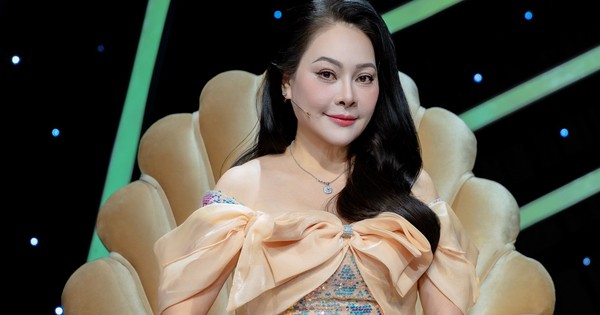 Đông Đào từng muốn bỏ nghề, tiết lộ niềm hạnh phúc ở tuổi 55 - hình ảnh - vipnohu90.com Đông Đào từng muốn bỏ nghề, tiết lộ niềm hạnh phúc ở tuổi 55 - hình ảnh - vipnohu90.com