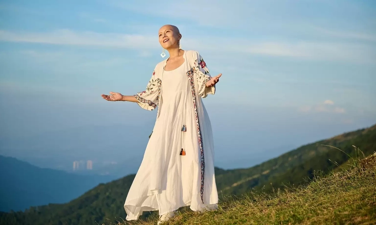 Á hậu Hong Kong Ngô Văn Hân qua đời ở tuổi 52 sau thời gian chống chọi ung thư - hình ảnh - vipnohu90.com Á hậu Hong Kong Ngô Văn Hân qua đời ở tuổi 52 sau thời gian chống chọi ung thư - hình ảnh - vipnohu90.com