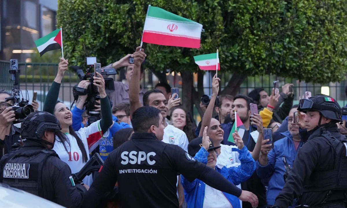 FIFA Thu Hồi Suất Vé World Cup Của CĐV Iran: Ảnh Hưởng Đến Người Hâm Mộ Toàn Cầu - hình ảnh - vipnohu90.com