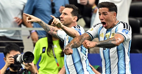 Messi lập cú đúp phá kỷ lục World Cup: Argentina thắng Áo 2-0, sớm giành vé knock-out - hình ảnh - vipnohu90.com Messi lập cú đúp phá kỷ lục World Cup: Argentina thắng Áo 2-0, sớm giành vé knock-out - hình ảnh - vipnohu90.com