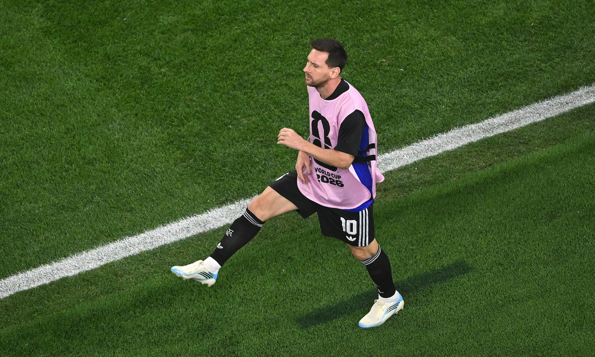 Jordan 1-2 Argentina (H2): Đại diện châu Á ghi bàn, cơ hội đi tiếp của Algeria - hình ảnh - vipnohu90.com Jordan 1-2 Argentina (H2): Đại diện châu Á ghi bàn, cơ hội đi tiếp của Algeria - hình ảnh - vipnohu90.com