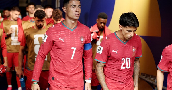 Nạp rút NOHU90 nhanh chóng giữa tâm bão fan Ronaldo công kích đồng đội - hình ảnh - vipnohu90.com Nạp rút NOHU90 nhanh chóng giữa tâm bão fan Ronaldo công kích đồng đội - hình ảnh - vipnohu90.com