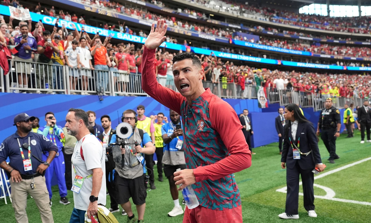 NOHU90 cược thể thao: Ronaldo mong chờ trận chung kết World Cup 2026 với Messi - hình ảnh - vipnohu90.com