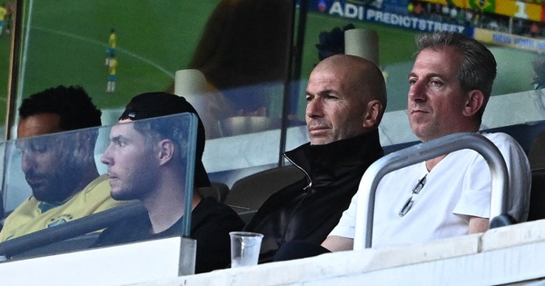 Zidane đến xem con trai đối đầu Messi, thay vì dự khán trận Pháp gặp Senegal: Tình phụ tử!: góc nhìn mới cho người chơi Việt - hình ảnh - vipnohu90.com Zidane đến xem con trai đối đầu Messi, thay vì dự khán trận Pháp gặp Senegal: Tình phụ tử!: góc nhìn mới cho người chơi Việt - hình ảnh - vipnohu90.com