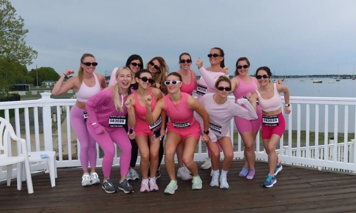 Cô dâu tổ chức tiệc độc thân bằng chạy half marathon – xu hướng mới thu hút giới trẻ - hình ảnh - vipnohu90.com Cô dâu tổ chức tiệc độc thân bằng chạy half marathon – xu hướng mới thu hút giới trẻ - hình ảnh - vipnohu90.com