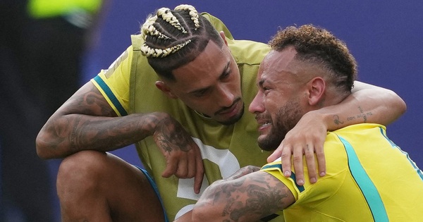 Neymar khóc nức nở sau thất bại của Brazil: Khi ngôi sao cũng biết mệt - hình ảnh - vipnohu90.com Neymar khóc nức nở sau thất bại của Brazil: Khi ngôi sao cũng biết mệt - hình ảnh - vipnohu90.com