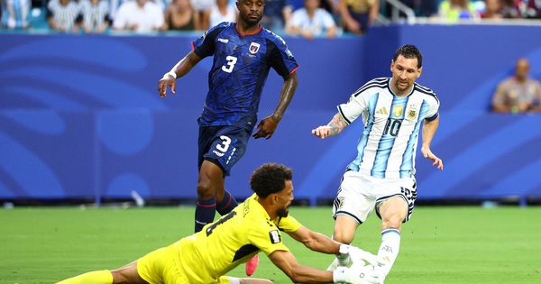 Messi nói đùa mà… rất thật ‘cầu thủ Cabo Verde đá tôi tơi tả, rồi xin chữ ký’ - hình ảnh - vipnohu90.com